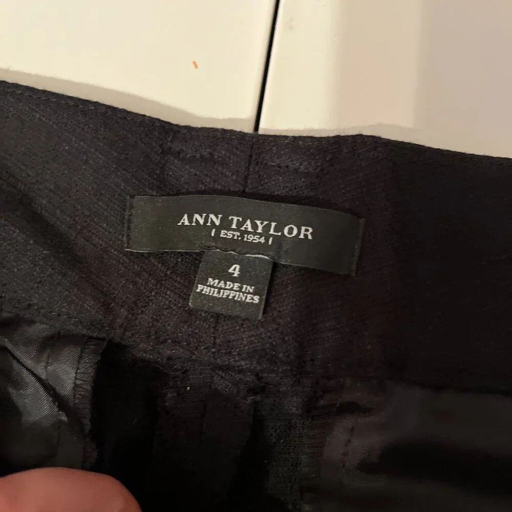 Ann Taylor Black Pants Double Clasp‎ Size 4 💗